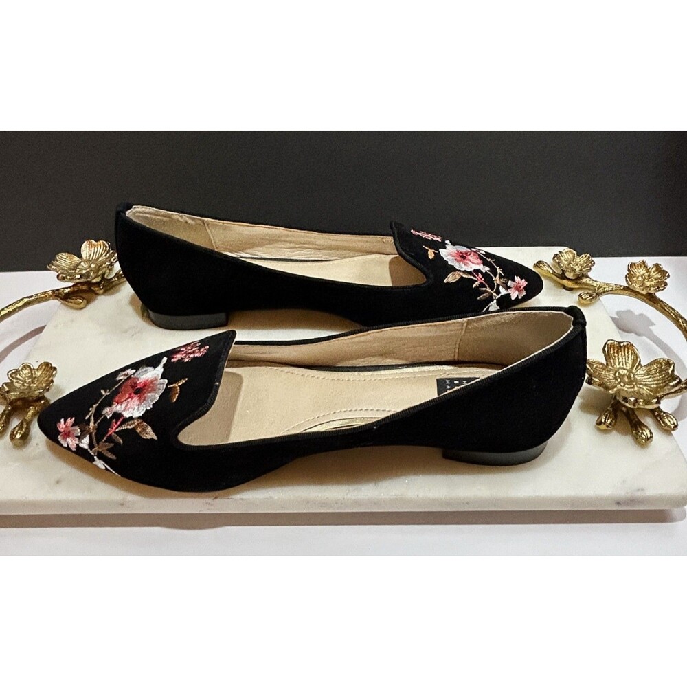 WHBM Black Floral Embroidered Design Suede Pointy Flats Shoes Sz 6 Women’s BNWOB